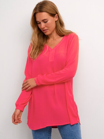 KAFFE CURVE Tuniek 'Amber' in Roze: voorkant