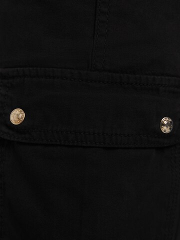 Bershka Regularen Kargo hlače | črna barva