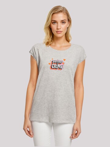 F4NT4STIC T-Shirt 'Partner In Crime Valentinstag' in Grau: Vorderseite
