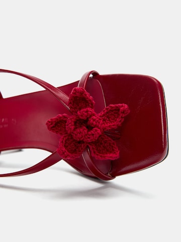 Pull&Bear Teenslipper in Rood