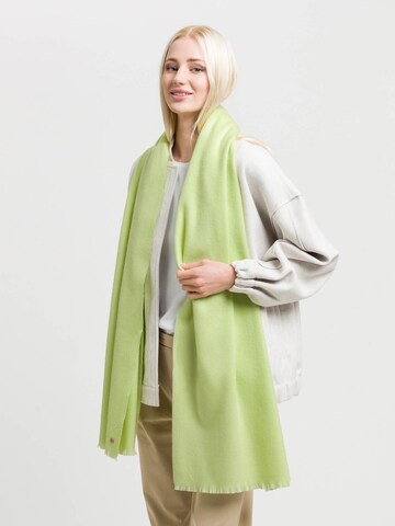 FRAAS Schal in Grün: Vorderseite