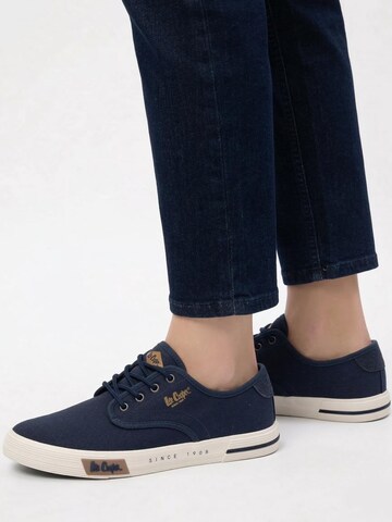 Lee Cooper Platform trainers 'LCW-26-02-4087MC' in Blue