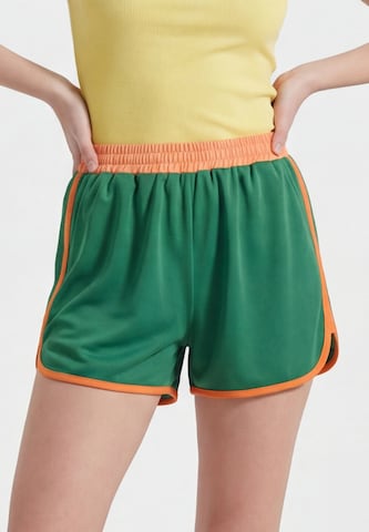 MYMO - regular Pantalón en verde
