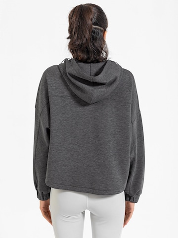 Pullover extra large 'OVERSIZED TRAVEL' di MOROTAI in grigio