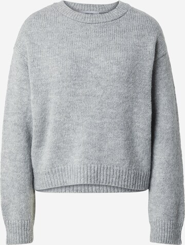 ABOUT YOU Sweater in Grey: front