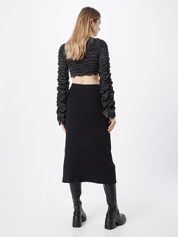 NU-IN Skirt in Black