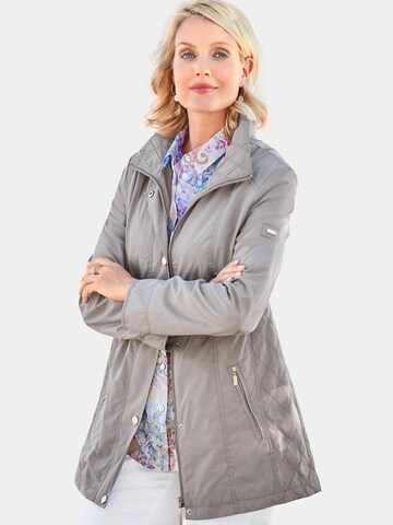 Goldner Between-Season Jacket in Beige: front