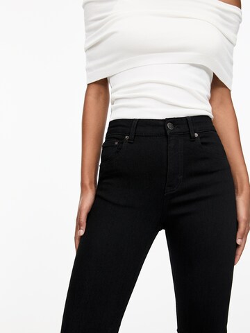 Pull&Bear Skinny Jeans in Zwart