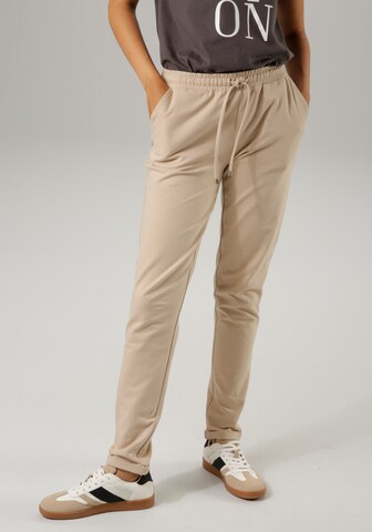 Aniston CASUAL Tapered Hose in Beige: Vorderseite