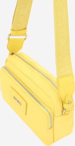 Calvin Klein Válltáska - sárga: elől