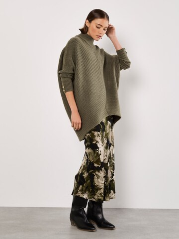 Apricot Pullover in Grün: Vorderseite