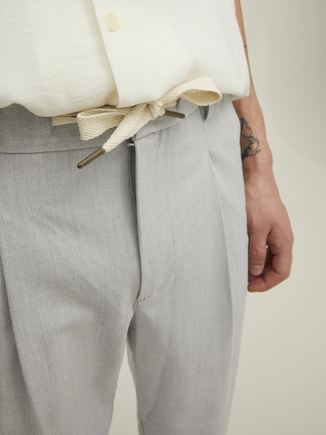 JACK & JONES - regular Pantalón plisado 'Bill' en gris