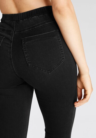 LASCANA Skinny Pajama pants in Black