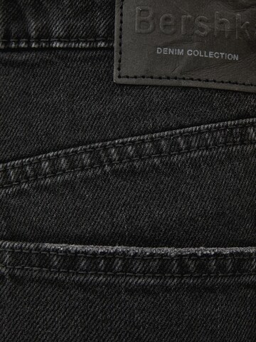 Regular Jeans de la Bershka pe negru