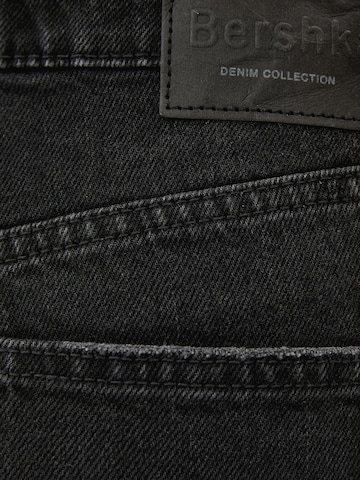Regular Jeans de la Bershka pe negru