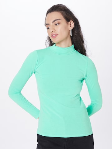 Nasty Gal Shirt in Green: front