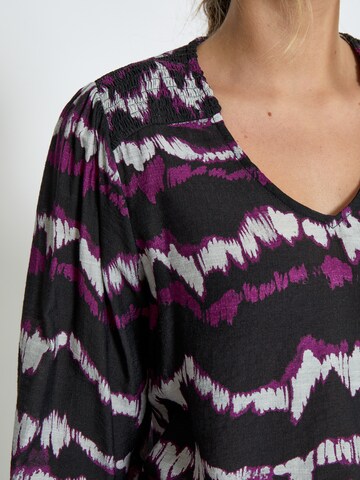 Peppercorn Blouse 'Parisa' in Zwart