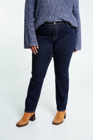 Paprika Slim fit Jeans 'Louise' in Blue: front