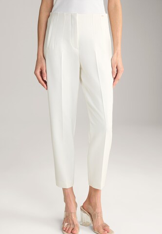JOOP! Slim fit Pleated Pants in White: front