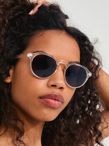 Lunettes de soleil 'Alejandra' Pilgrim en transparent