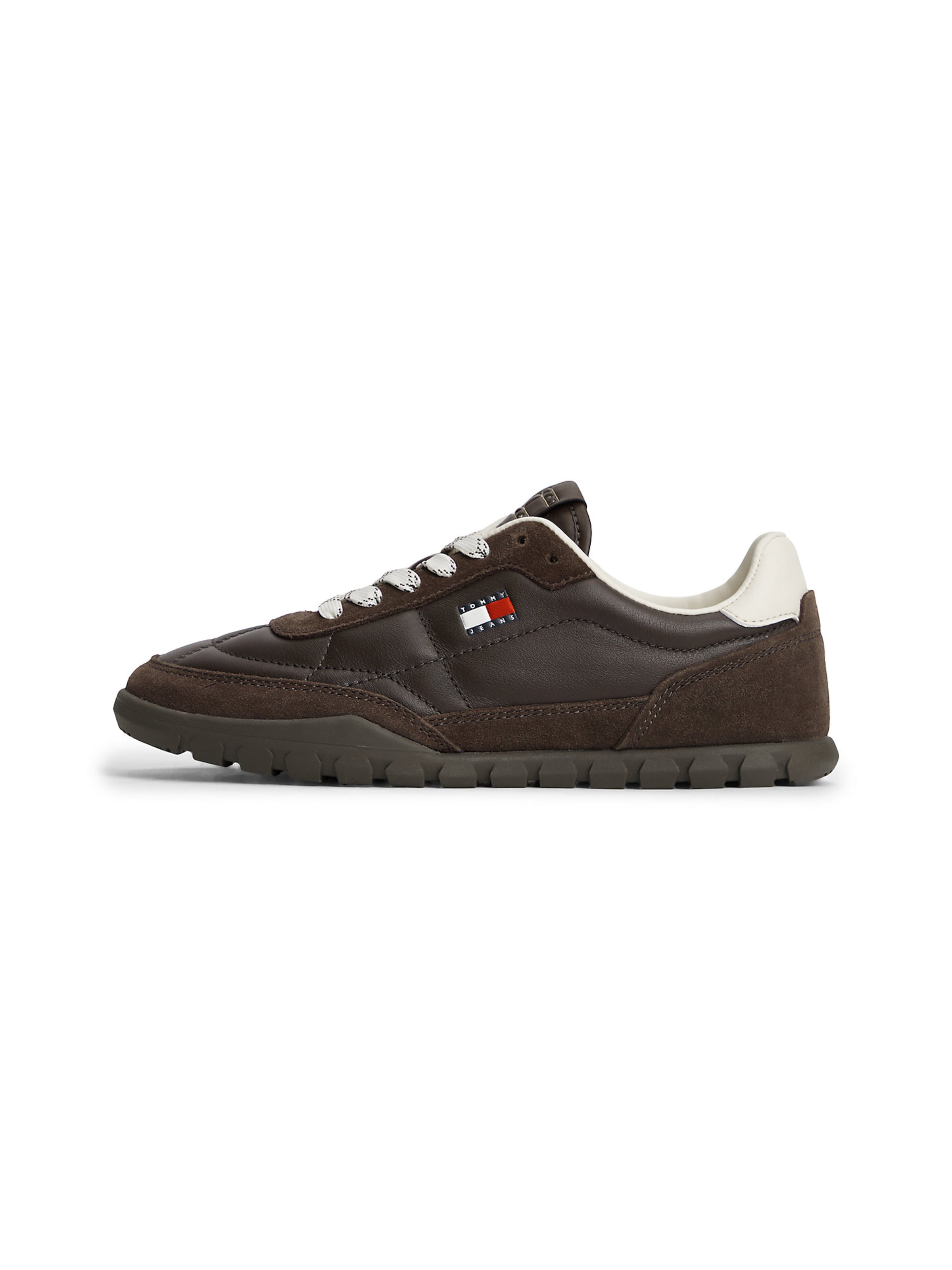 Baskets basses Tommy Jeans en marron : devant