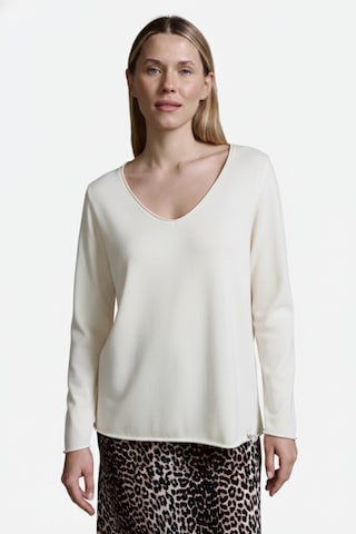 Cotton Candy Shirt in White: front