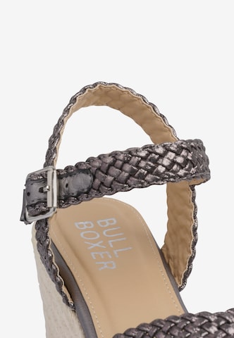 BULLBOXER Sandals in Grey