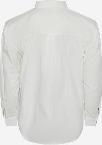 Coupe regular Chemise IIQUAL en blanc