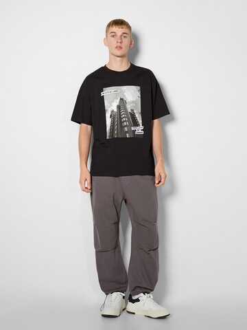 Bershka T-Shirt in Schwarz