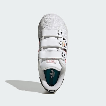 Baskets 'Disney Superstar II' ADIDAS ORIGINALS en blanc