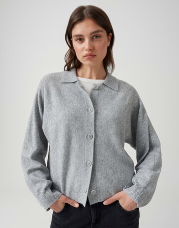 OPUS Kofta 'Dulena' i beige: framsida