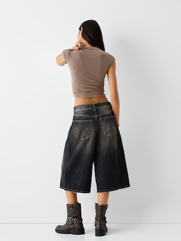 Bershka Wide Leg Shorts in Schwarz