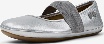 Ballerina 'Right' di CAMPER in argento: frontale