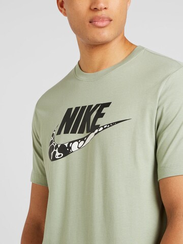 Nike Sportswear T-Shirt 'FUTURA' in Grün