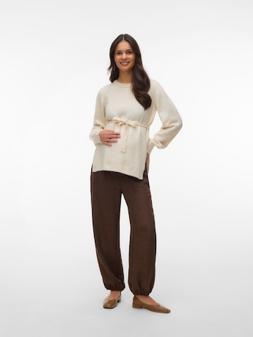 Effilé Pantalon 'MLLIFINA' MAMALICIOUS en marron : devant