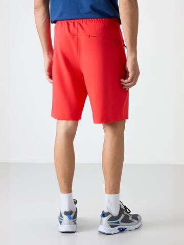 Tommy Life Regular Pants in Orange