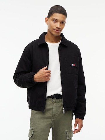 Tommy Jeans - Casaco meia-estação em preto: frente