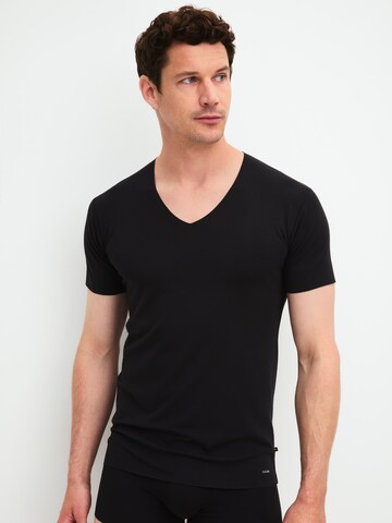 Maillot de corps 'Clean Line' CALIDA en noir