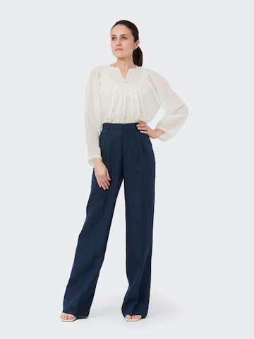 Flared Pantaloni con pieghe 'Marlene 7692' di W. Wegener in blu