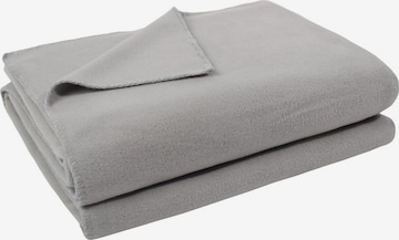 ZOEPPRITZ Blankets in Grey: front