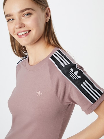 ADIDAS ORIGINALS T-Shirt 'Tape' in Braun