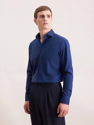 Coupe regular Chemise business 'Schwarze Rose' SEIDENSTICKER en bleu : devant
