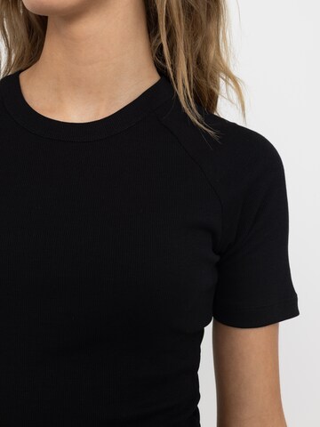 Esmé Studios Shirt 'ESBlossom SS O-neck Rib' in Black