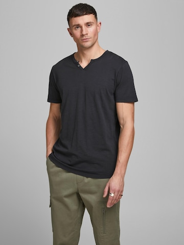 Regular fit Maglietta 'Split' di JACK & JONES in nero: frontale