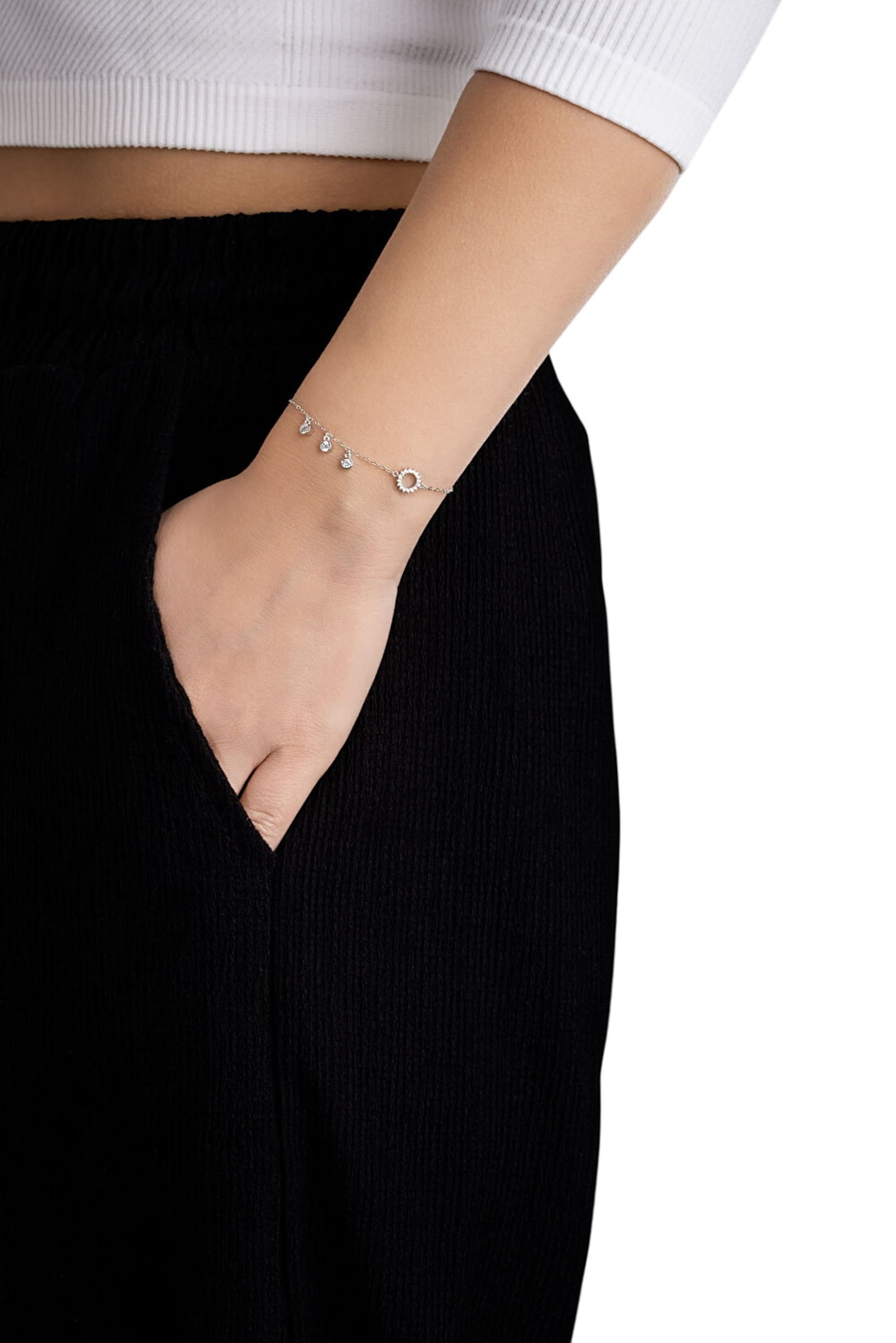 So Chic Bracelet in Silver: front