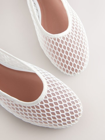 NextBalerinke - bijela boja