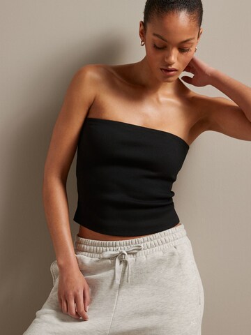 Next Top in Black