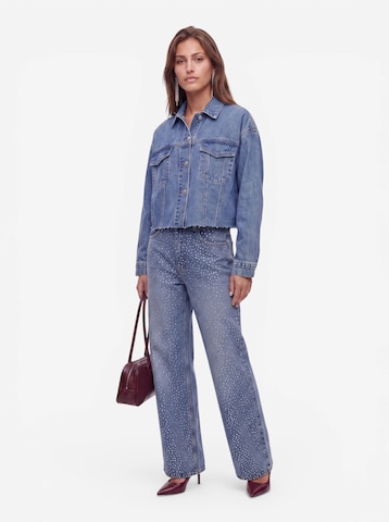 SNOBARIA Between-Season Jacket in Blue