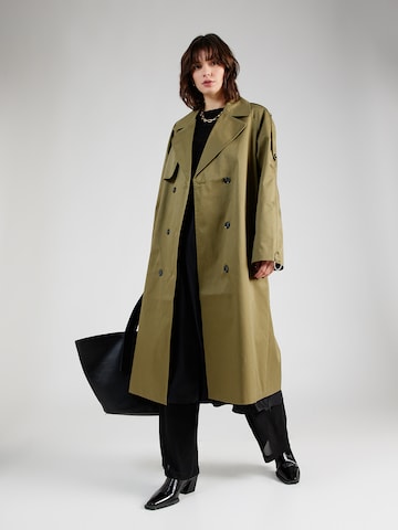 2NDDAY Between-Seasons Coat in Green