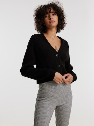 EDITED Knit Cardigan 'Geena' in Black: front